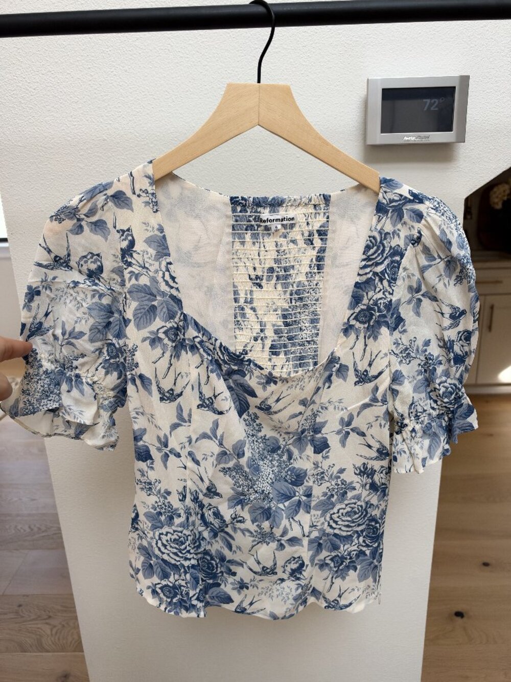 Reformation Delevan Top Blue White Floral Puff Sleeve Blouse Size 6